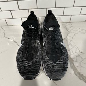 Nike Flyknit size 10.5
